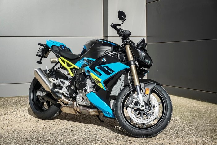 2026 BMW S 1000 R Race