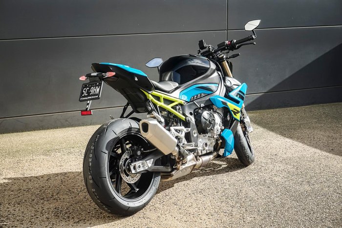 2026 BMW S 1000 R Race