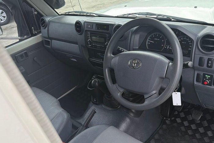 2013 Toyota Landcruiser GX