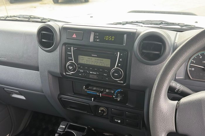 2013 Toyota Landcruiser GX