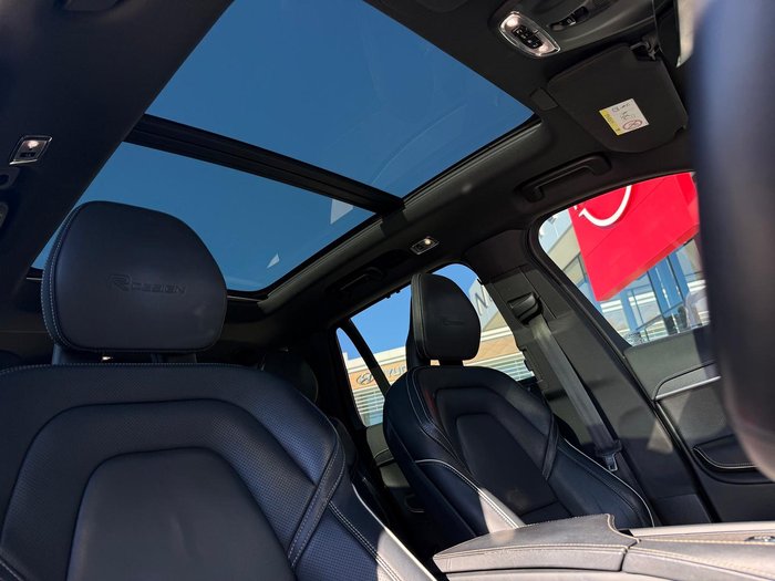 2021 Volvo XC90 T6 R-Design