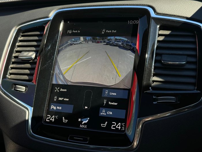 2021 Volvo XC90 T6 R-Design