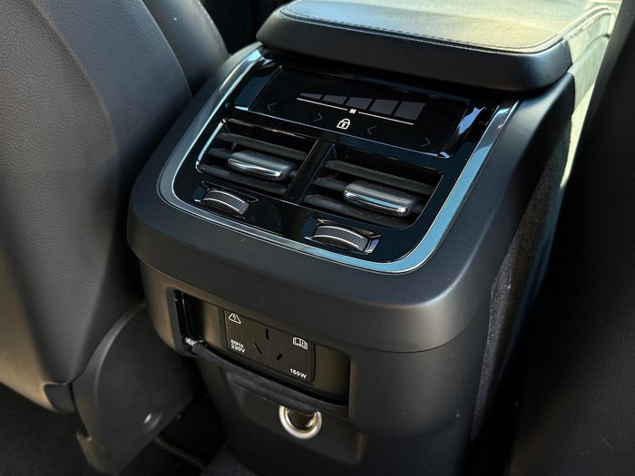 2021 Volvo XC90 T6 R-Design