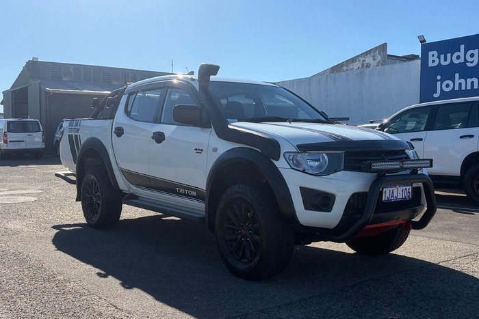 2015 Mitsubishi Triton