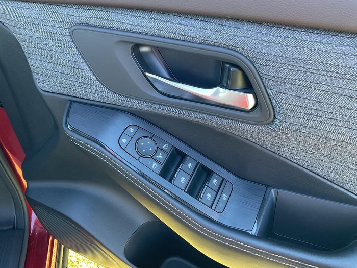 2023 Nissan X-TRAIL ST