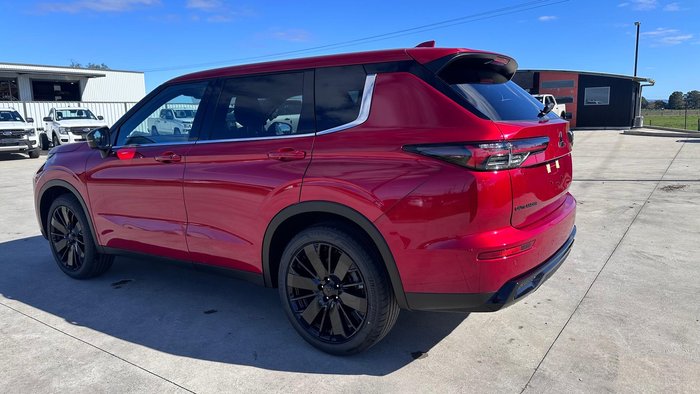 2026 Mitsubishi Outlander Black Edition