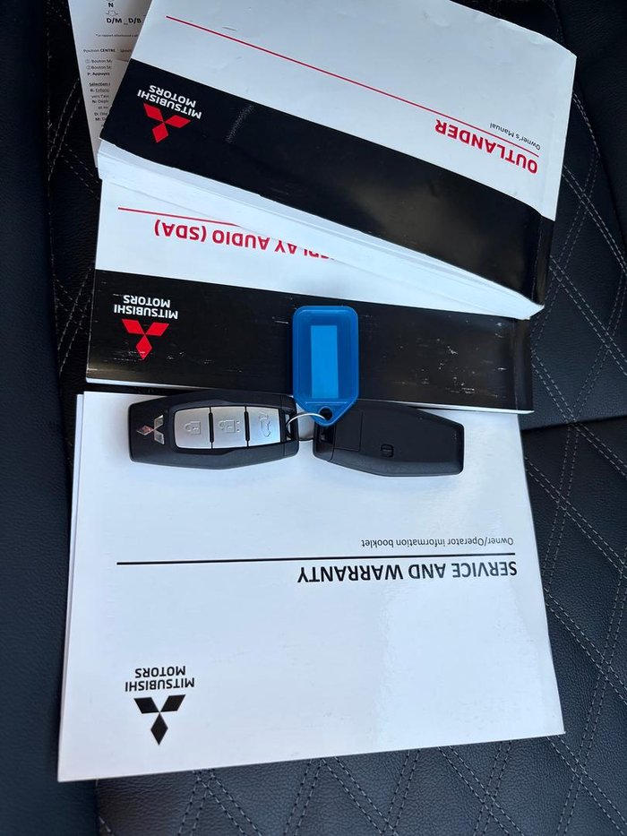 2024 Mitsubishi Outlander Exceed