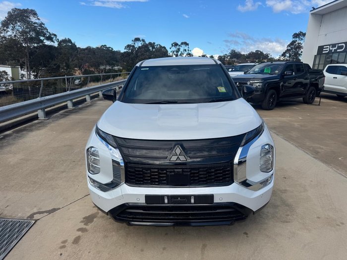2026 Mitsubishi Outlander Black Edition