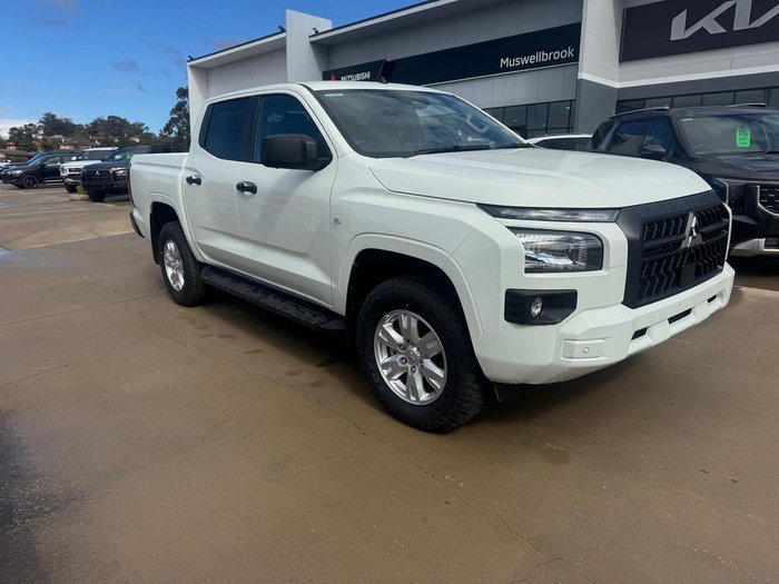 2026 Mitsubishi Triton GLX+