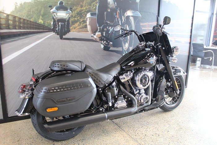 2026 Harley-Davidson Heritage Classic 117 (FLHC)