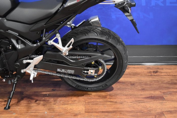 2025 Honda CB750 (HORNET) Black