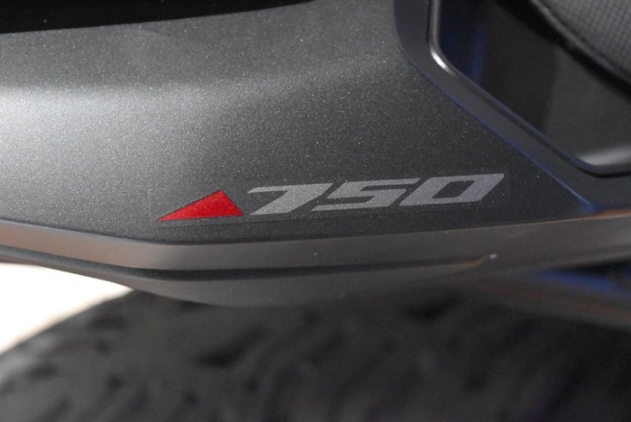 2025 Honda CB750 (HORNET) Black