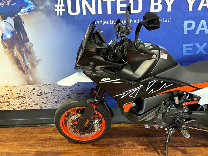 2024 Ktm 890 SM-T Black