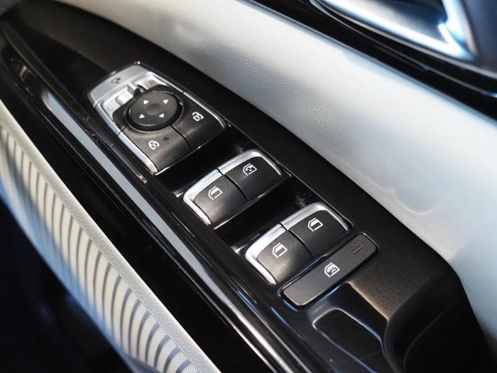 2022 Kia Carnival Si