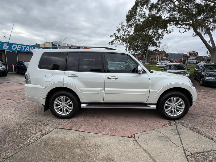 2018 Mitsubishi Pajero Exceed