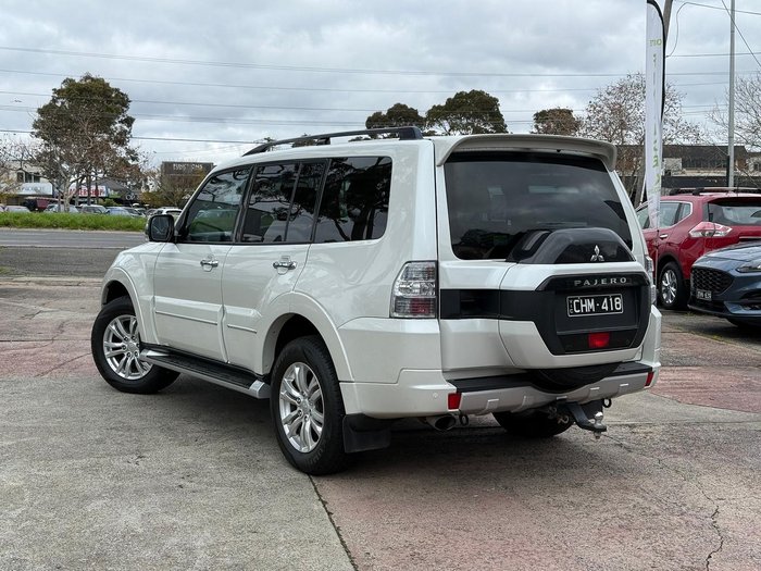 2018 Mitsubishi Pajero Exceed