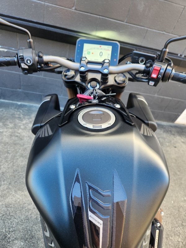 2025 Honda CB650R BLACK