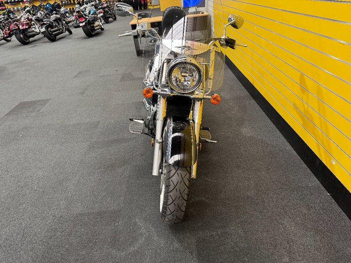 2011 Suzuki VL800T (BOULEVARD C50T) Black