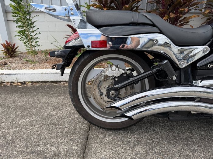 2010 Suzuki VZ1500 BOULEVARD (M90) BLACK