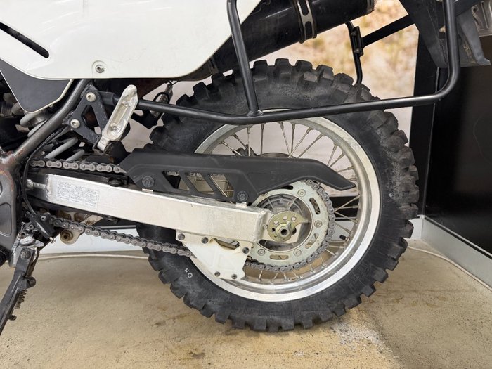 2014 Suzuki DR650SE WHITE