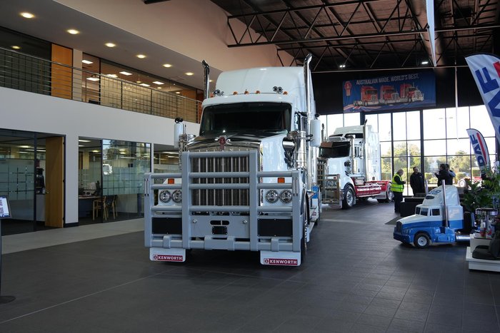 2024 Kenworth T610 SAR