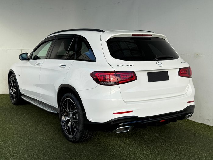 2020 Mercedes-Benz GLC-Class GLC300