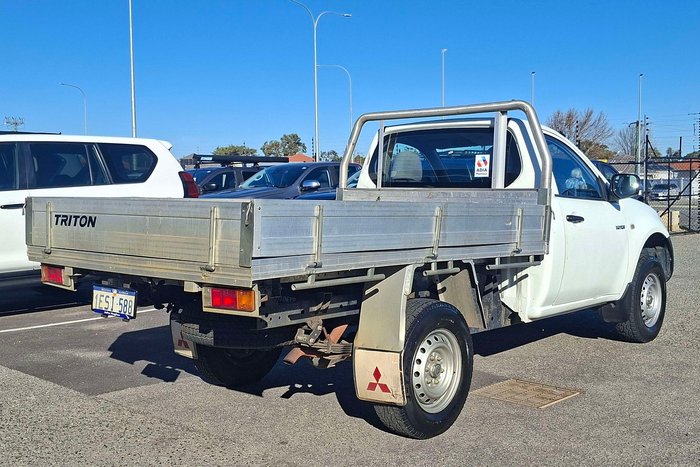 2015 Mitsubishi Triton GL