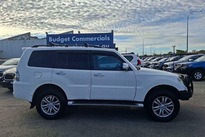 2016 Mitsubishi Pajero