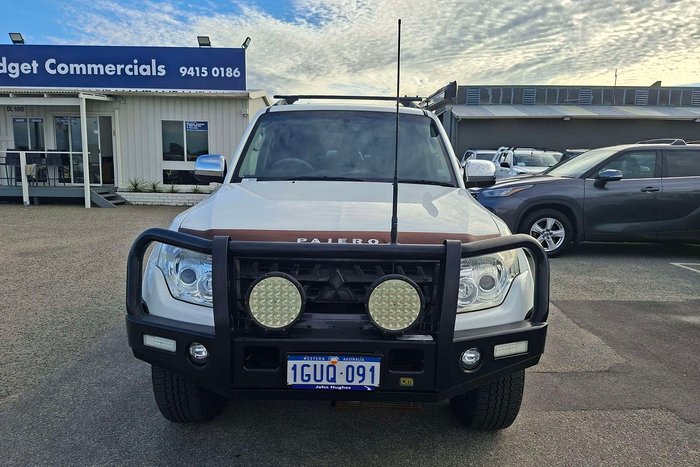 2016 Mitsubishi Pajero