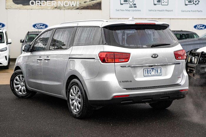 2020 Kia Carnival
