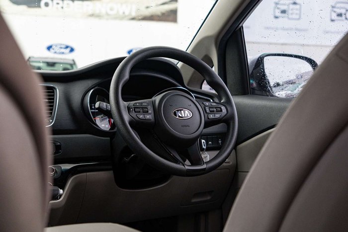 2020 Kia Carnival S