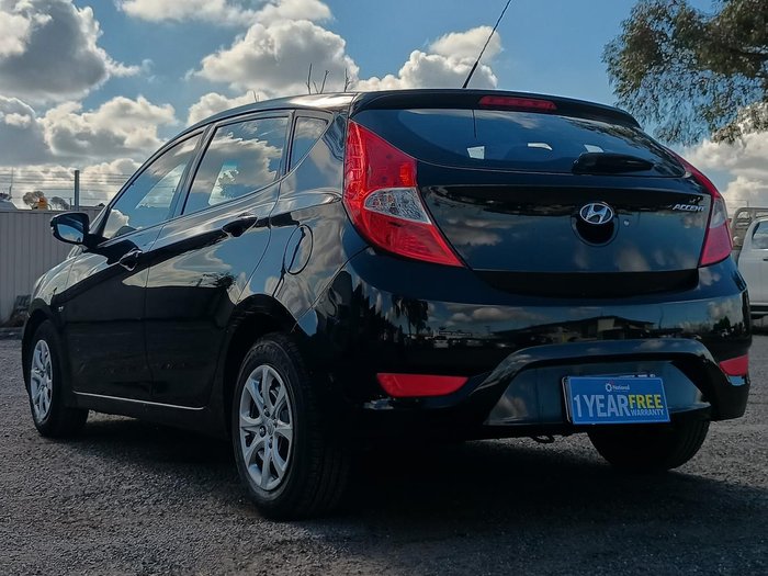 2012 Hyundai Accent Active
