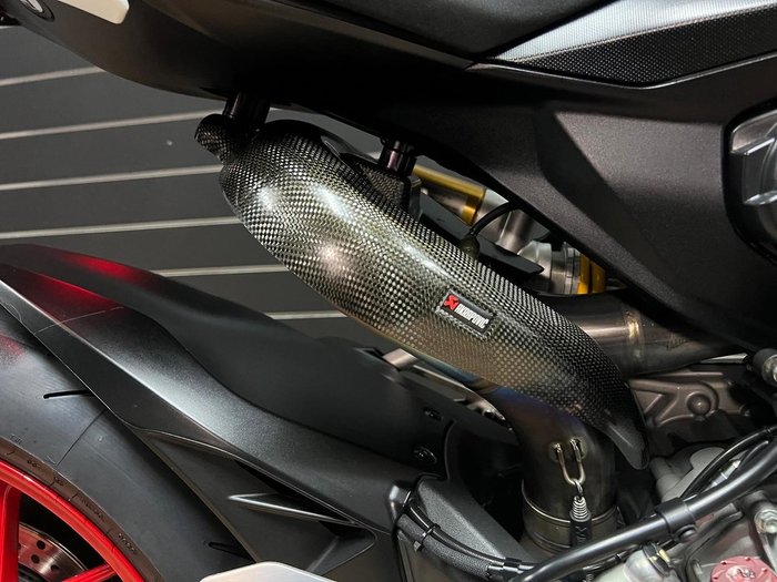 2022 DUCATI PANIGALE V2 White