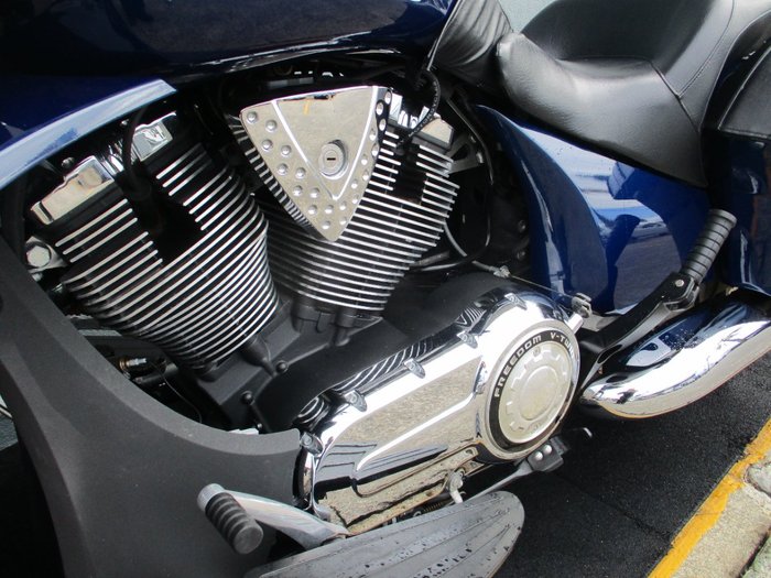 2012 VICTORY CROSS COUNTRY BLUE