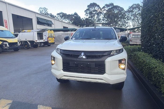 2021 Mitsubishi Triton GLX