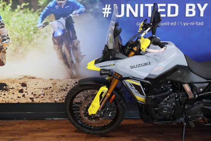 2024 Suzuki V-STROM 800 (DL800RQ) Grey