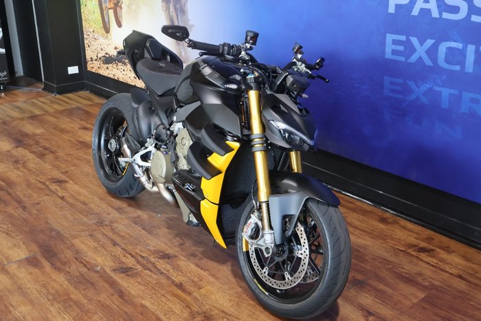 2022 Ducati 2022 Ducati 1100CC STREETFIGHTER V4 S SPORTS Black