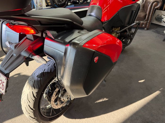 2021 DUCATI MULTISTRADA V4 S Red