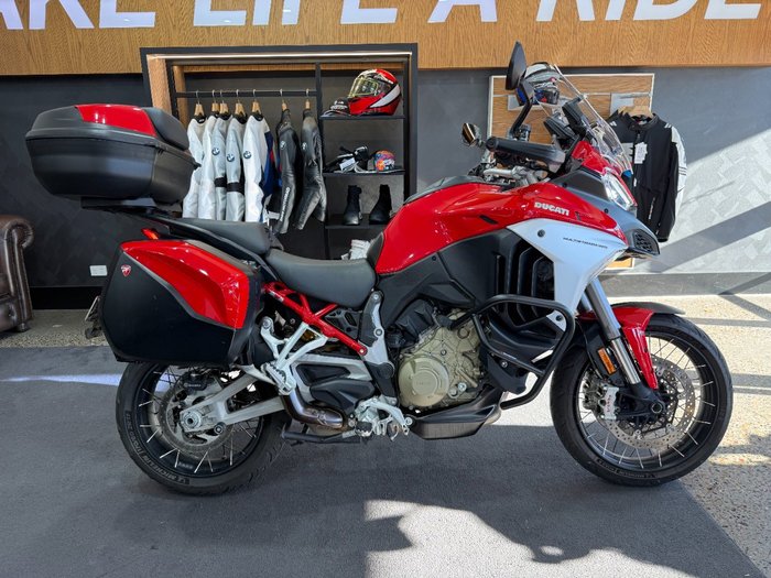 2021 DUCATI MULTISTRADA V4 S Red