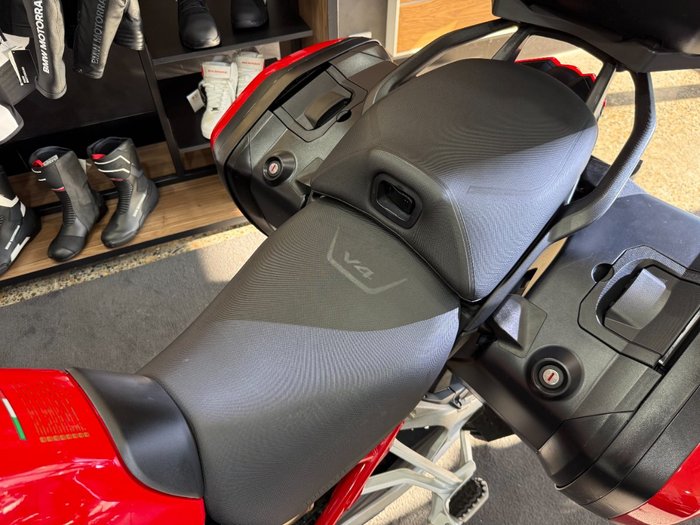 2021 DUCATI MULTISTRADA V4 S Red