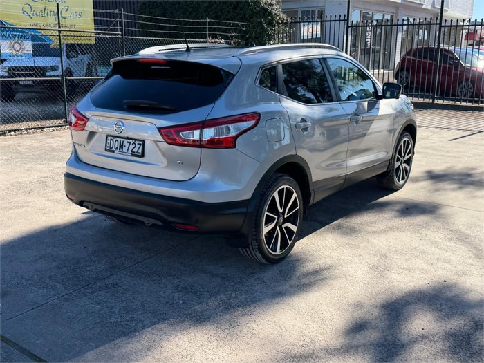 2017 NISSAN QASHQAI Ti