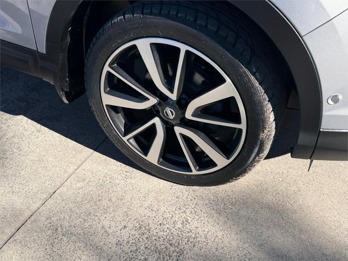 2017 NISSAN QASHQAI Ti