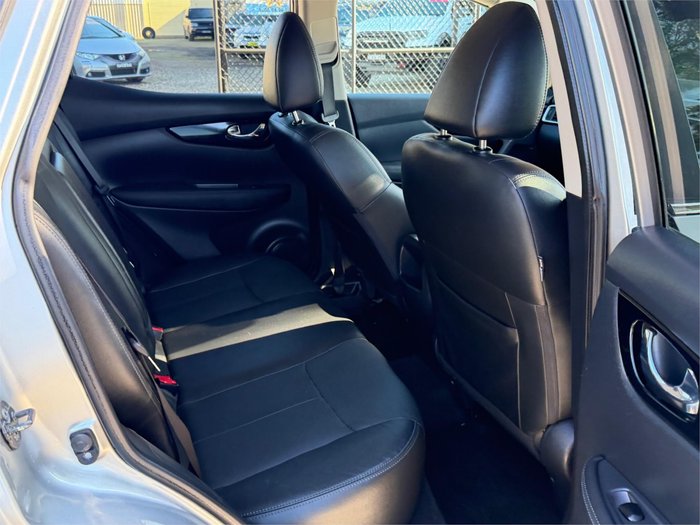 2017 NISSAN QASHQAI Ti