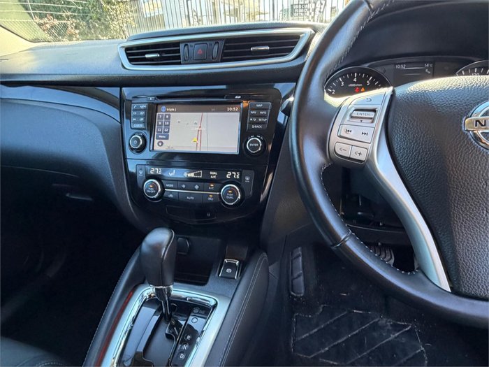 2017 NISSAN QASHQAI Ti