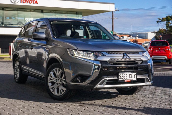 2020 Mitsubishi Outlander ES