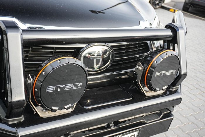 2022 Toyota Hilux SR5