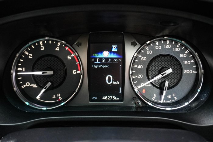 2022 Toyota Hilux SR5