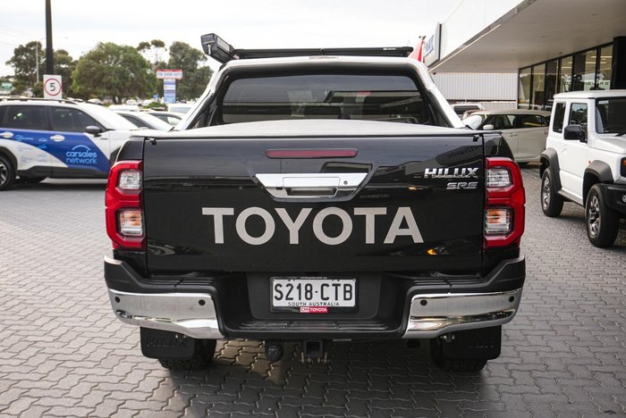 2022 Toyota Hilux SR5