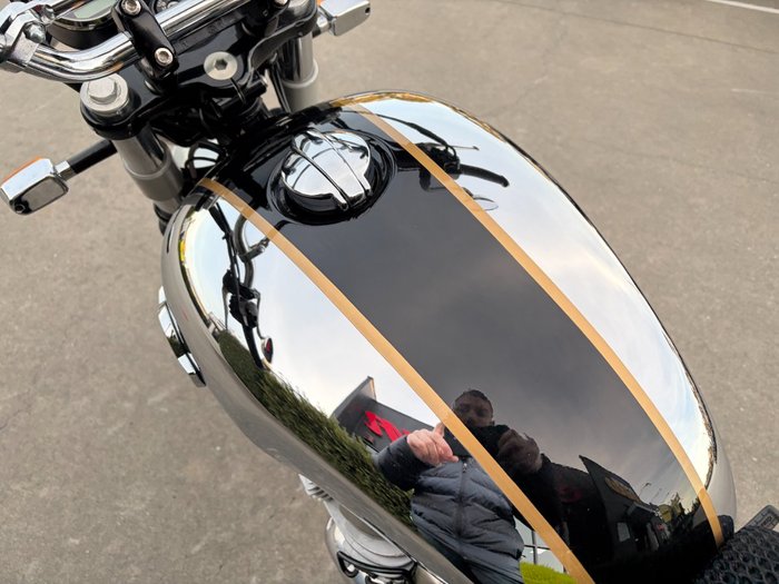 2021 Royal Enfield INTERCEPTOR 650 CHROME