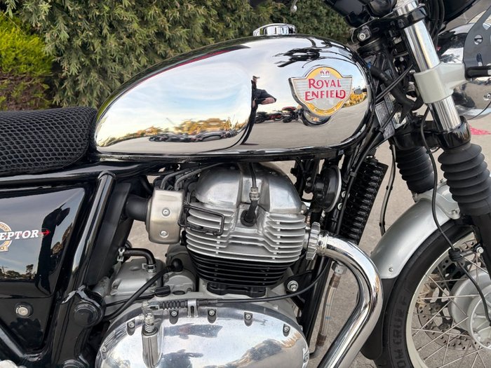 2021 Royal Enfield INTERCEPTOR 650 CHROME